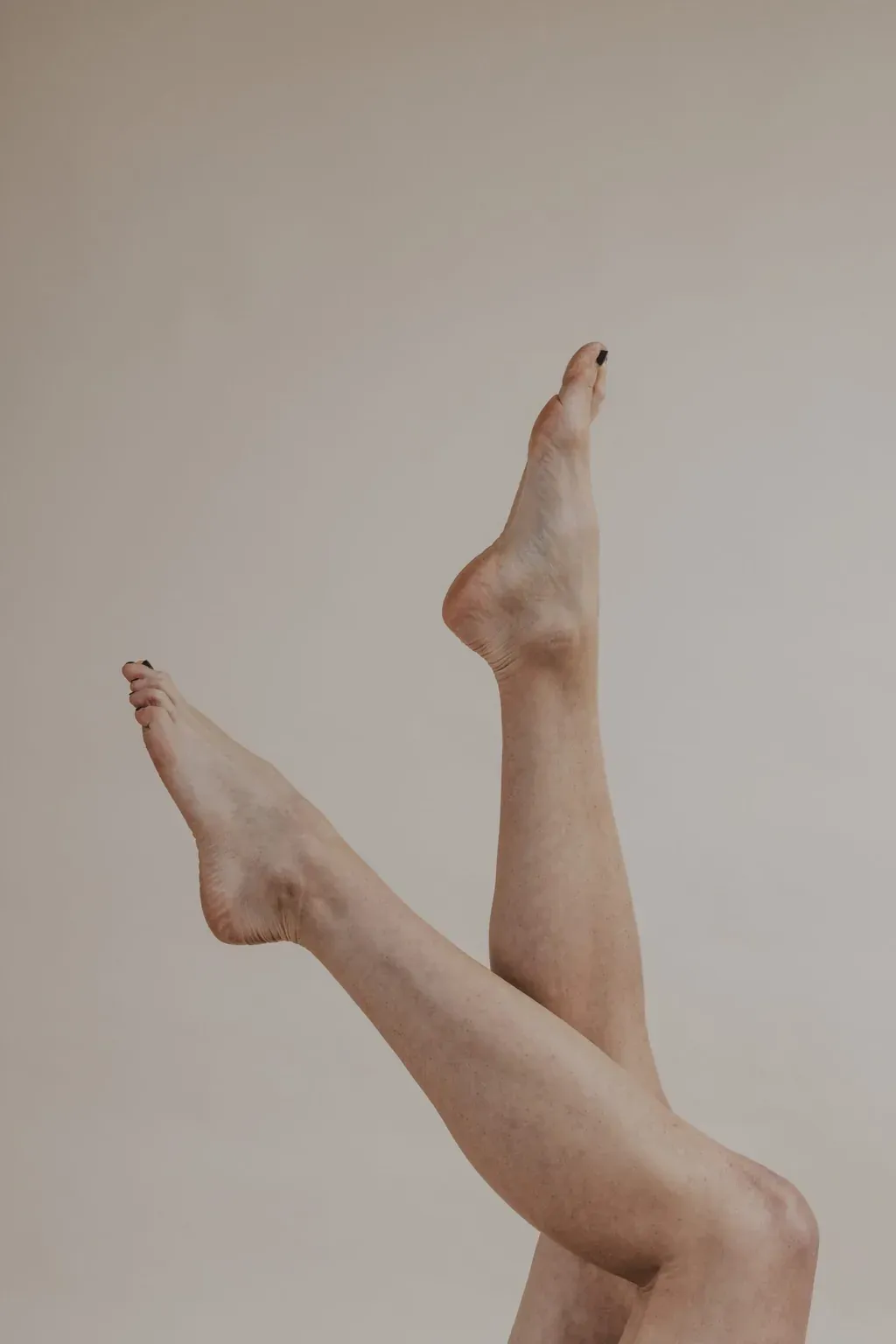 Jambes soin peau — illustration de l'article « Comment se débarrasser de la cellulite sur les cuisses »