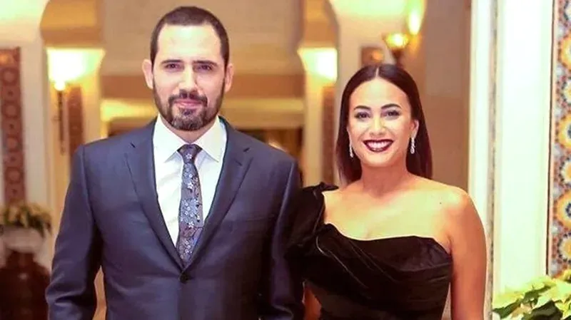 Hend Sabri et Dhafer El Abidine côte à côte en tenue de soirée