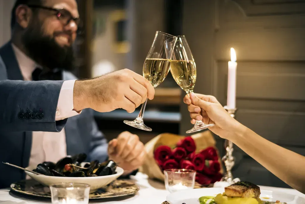 Diner romantique — illustration de l'article « Voulez-vous qu'il tombe amoureux de vous en peu de temps ? »