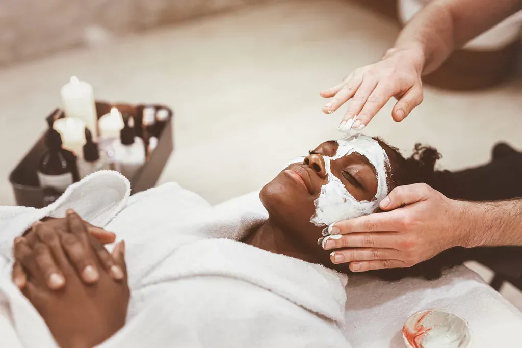 Soin visage spa — illustration de l'article « Le Spa à la portée de toutes »