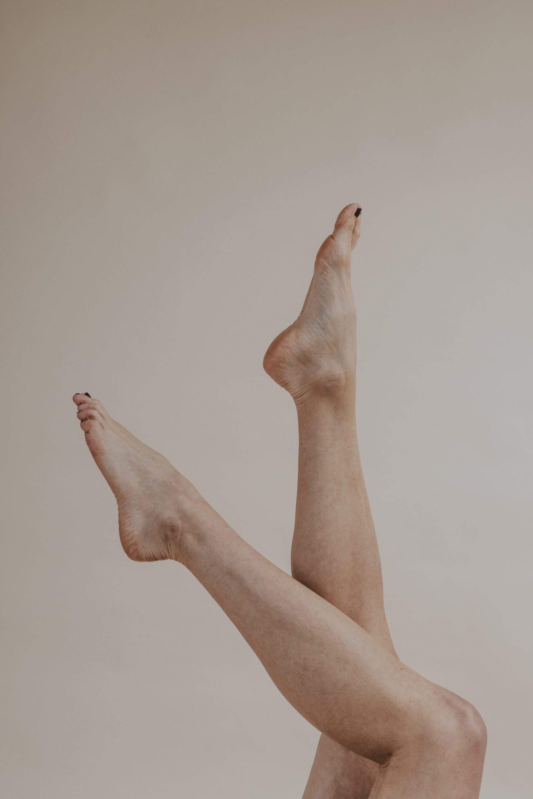 Jambes soin peau — illustration de l'article « Comment se débarrasser de la cellulite sur les cuisses »